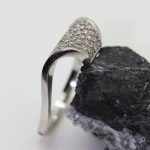 Anillo Hawái oro blanco y brillantes - Imagen 2