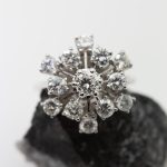 Anillo Victoria oro blanco y brillantes