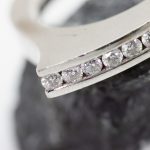 Anillo Harlem oro blanco y brillantes - Imagen 2