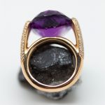Anillo Diana oro amarillo con amatista y brillantes - Imagen 2