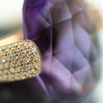 Anillo Diana oro amarillo con amatista y brillantes - Imagen 4