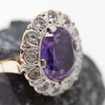 Anillo vintage con flor de amatista y brillantes - Imagen 4