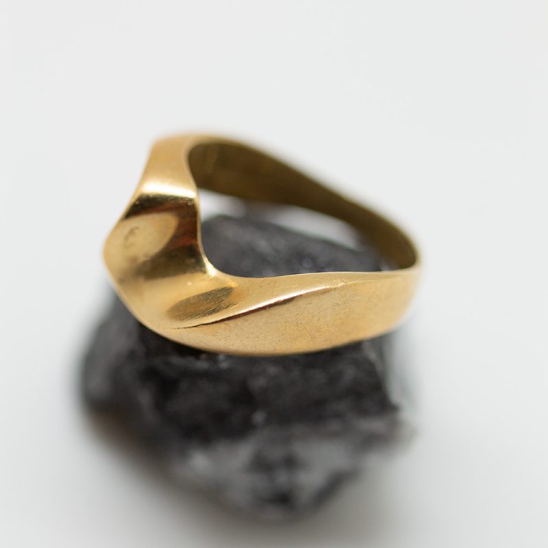 Anillo oro amarillo J. Berao