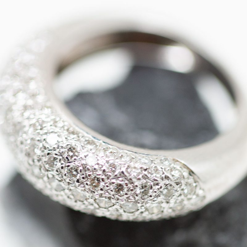 Anillo cuajado oro blanco
