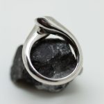 Anillo Gotas de agua oro blanco y 2 brillantes - Imagen 2