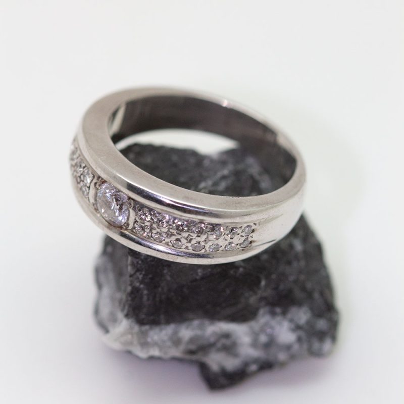 Anillo Miriam oro blanco diseño princes