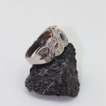 Anillo Mar con olas cruzadas de baguets y brillantes - Imagen 2