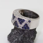 Anillo Zigzag azul y transparente