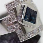 Anillo Giralda oro blanco brillantes y zafiro - Imagen 3