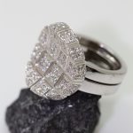 Anillo Ovalado oro blanco y brillantes