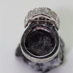 Anillo Ovalado oro blanco y brillantes - Imagen 3