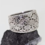 Anillo Azalea oro blanco y brillantes - Imagen 3