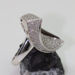 Anillo Media Luna oro blanco y brillantes - Imagen 4