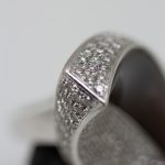 Anillo Media Luna oro blanco y brillantes - Imagen 5