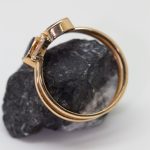 Anillo Alexa oro amarillo zafiros y baguette - Imagen 5