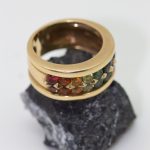 Anillo Arcoiris oro amarillo y piedras - Imagen 4