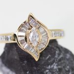Anillo Mariana oro amarillo y brillantes - Imagen 5