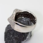 Anillo Tirabuzón oro blanco y brillantes - Imagen 2
