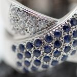 Anillo Doble oro blanco brillantes y zafiros - Imagen 5