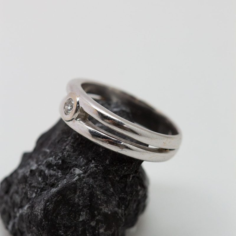 Anillo doble oro blanco brillante central
