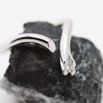 Anillo Falco oro blanco y brillante - Imagen 3