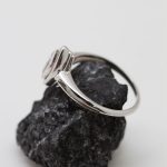 Anillo Lágrima oro blanco y brillantes - Imagen 2
