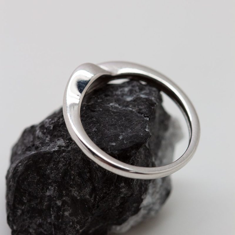 Anillo Gota oro blanco y brillante
