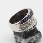 Anillo Maxi oro blanco brillantes y zafiros - Imagen 3