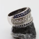 Anillo Maxi oro blanco brillantes y zafiros - Imagen 4