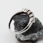 Anillo oro blanco 5 brillantes - Imagen 2