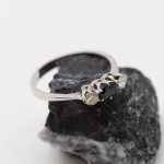Anillo Trío oro blanco brillantes y zafiro - Imagen 3