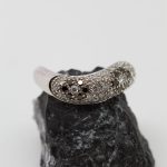 Anillo Onda flor oro blanco brillantes - Imagen 3