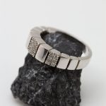 Anillo Atenas oro blanco y brillantes
