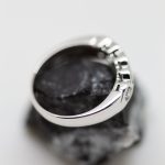 Anillo oro blanco y 5 brillantes - Imagen 2