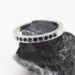 Anillo Denia oro blanco y zafiros - Imagen 4