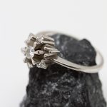 Anillo Estrella oro blanco y brillantes