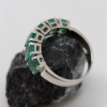 Anillo Alejandría oro blanco y esmeraldas - Imagen 2