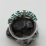 Anillo Alejandría oro blanco y esmeraldas - Imagen 3