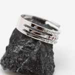 Anillo Triple oro blanco y brillantes - Imagen 2