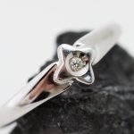 Anillo Estrellita oro blanco y brillante - Imagen 4