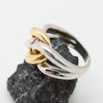 Anillo Ocho oro amarillo y blanco