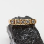 Anillo Tridente oro amarillo y brillantes
