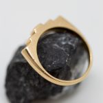 Anillo Tridente oro amarillo y brillantes - Imagen 2