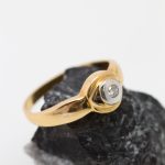 Anillo ocus oro amarillo y brillante - Imagen 5