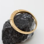 Anillo Maca oro amarillo y brillantes - Imagen 2