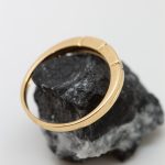 Anillo Maca oro amarillo y brillantes - Imagen 3