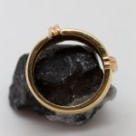 Anillo Fátima oro amarillo y brillantes