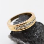 Anillo Moira oro amarillo y brillantes - Imagen 4