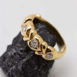 Anillo Claudine oro amarillo y brillantes
