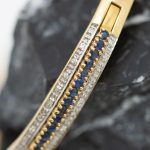 Pulsera Carolina rígida oro amarillo brillantes y zafiros